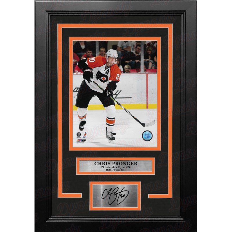 Chris Pronger in Action Philadelphia Flyers 8" x 10" Framed Hockey Photo with Engraved Autograph