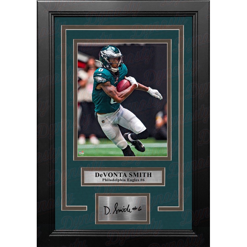 DeVonta Smith in Action Philadelphia Eagles 8" x 10" Framed Football Photo with Engraved Autograph