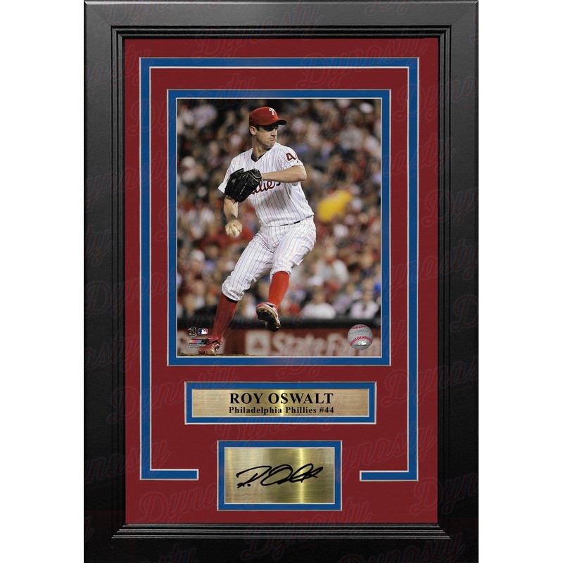Roy Oswalt in Action Philadelphia Phillies 8" x 10" Framed Baseball Photo with Engraved Autograph