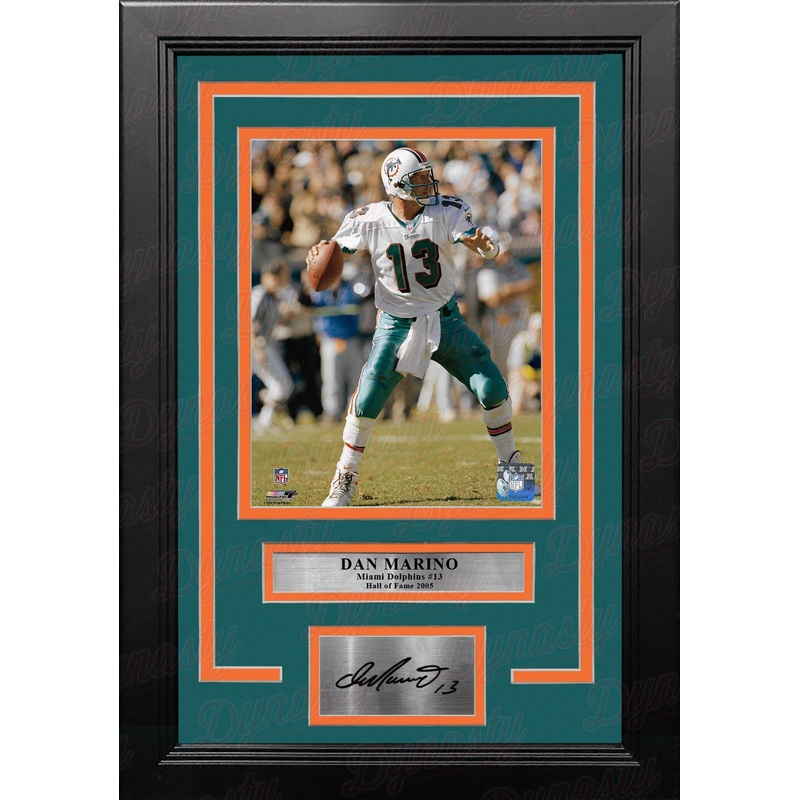 Dan Marino in Action Miami Dolphins 8" x 10" Framed Football Photo with Engraved Autograph